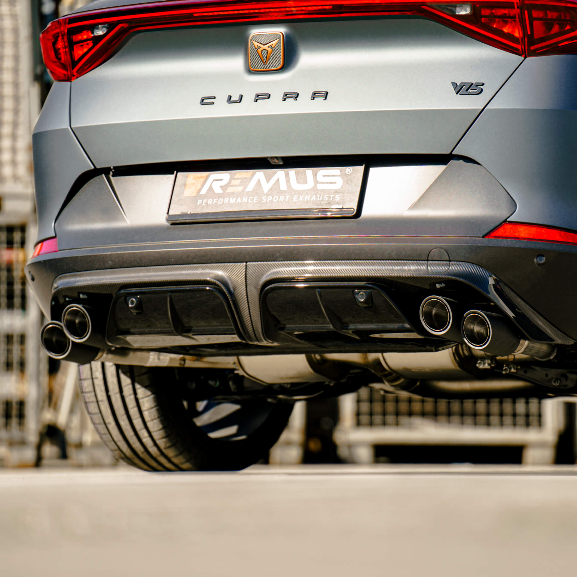 OPFAuspuffAnlage L/R AbsorptionsSportschalldämpfer mittig für CUPRA Formentor VZ5 inkl. EG